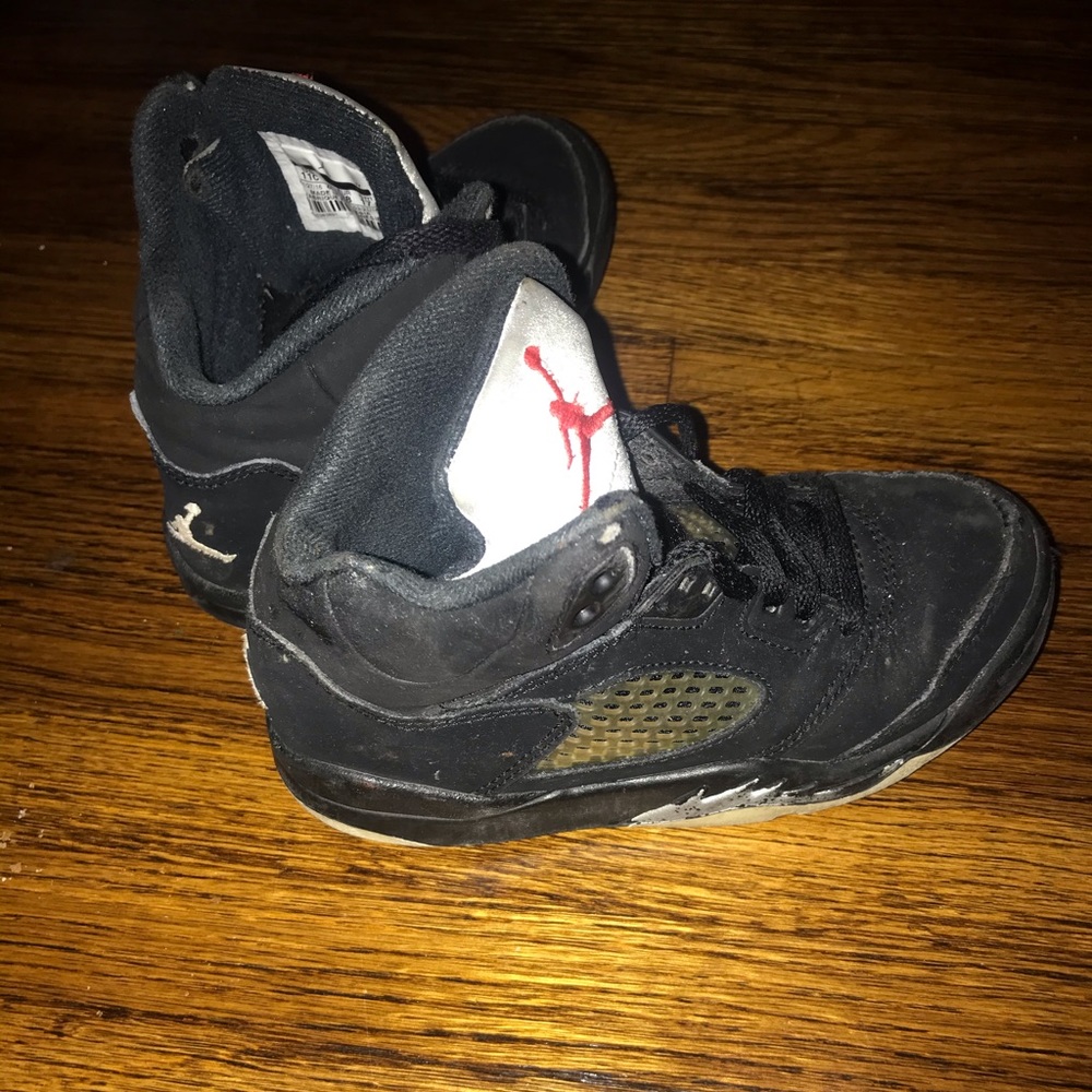 Black metalic jordan 5